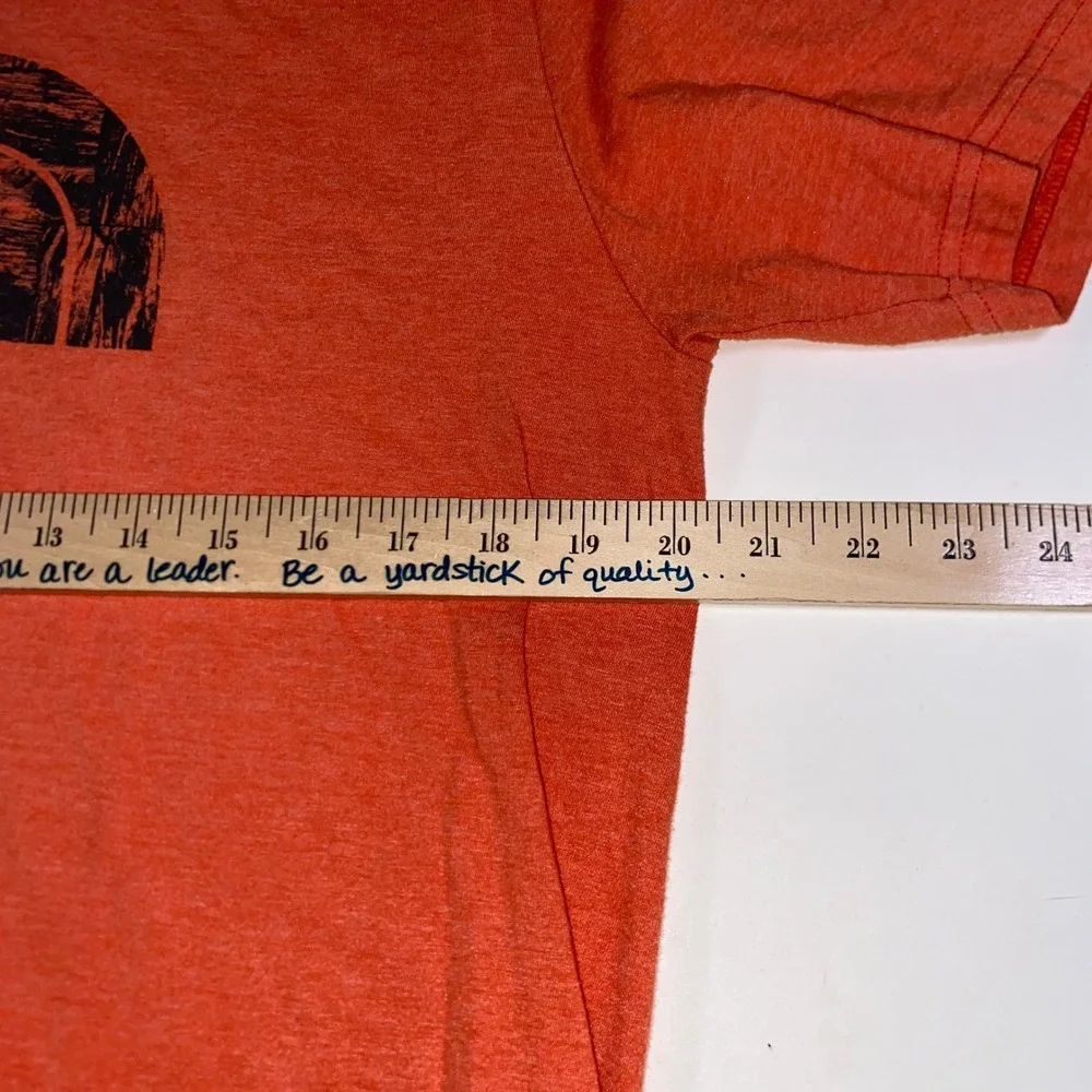 The North Face Mens Graphic T-Shirt Orange Heather Distressed Logo Large L P217